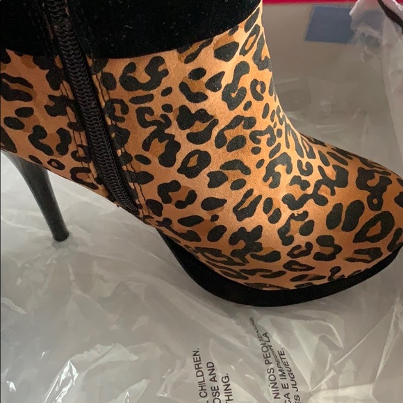 Brand New Animal Print Boots - Picture 6 of 8